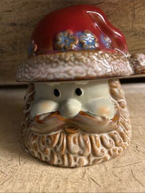 Kirkland’s Red and Cream Santa Ceramic Head Figurine Votive Candle Holder
